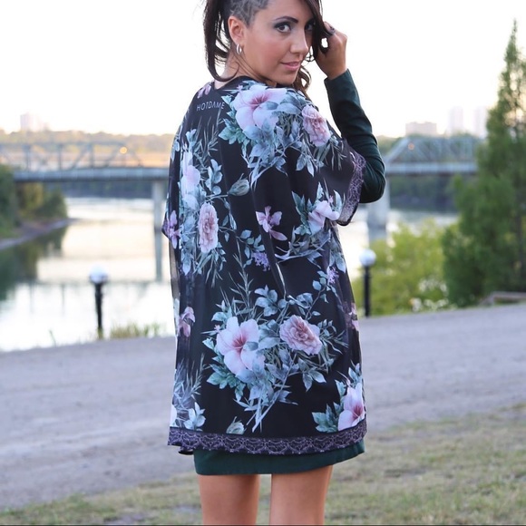 Hot Dame One-Size Kimono Cover/Shrug/Cardigan - Picture 4 of 8